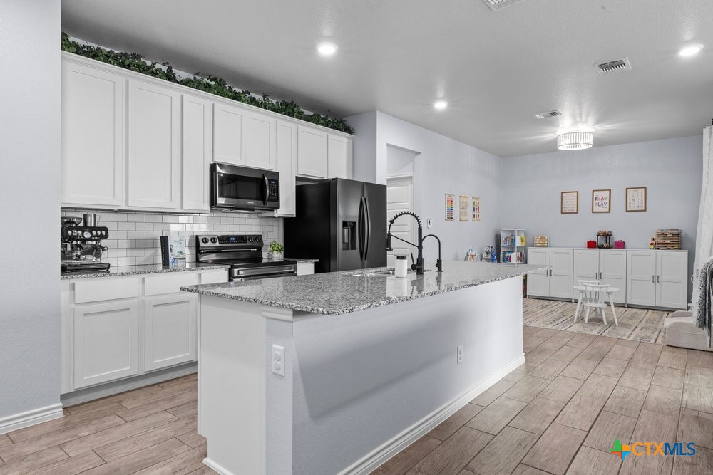 3303 Pistoia Trail Property Photo 19