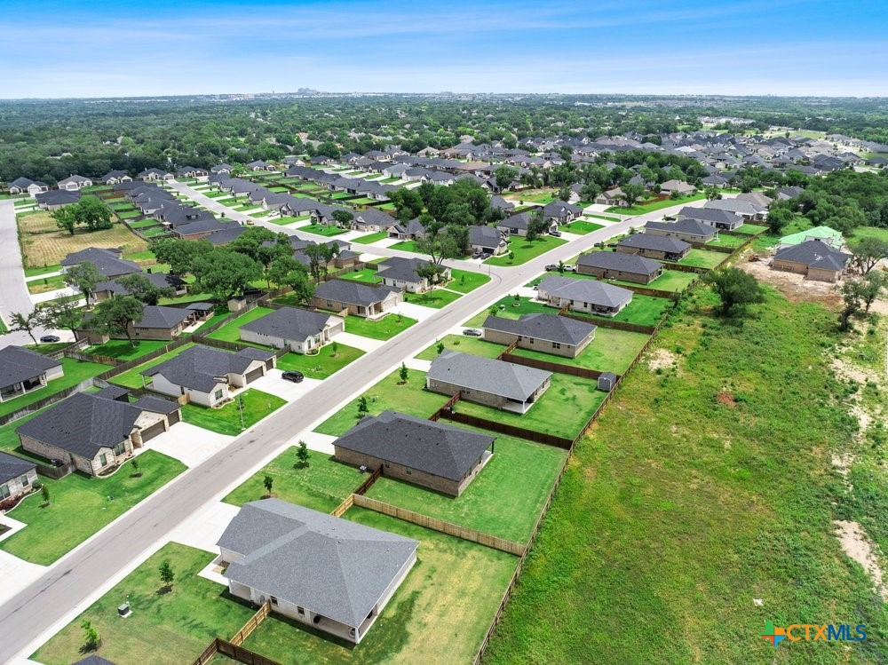 3303 Pistoia Trail Property Photo 44