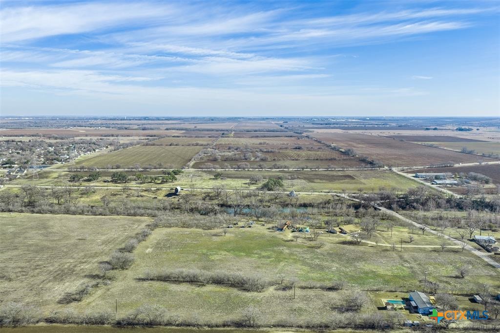 600 River Road Property Photo 17