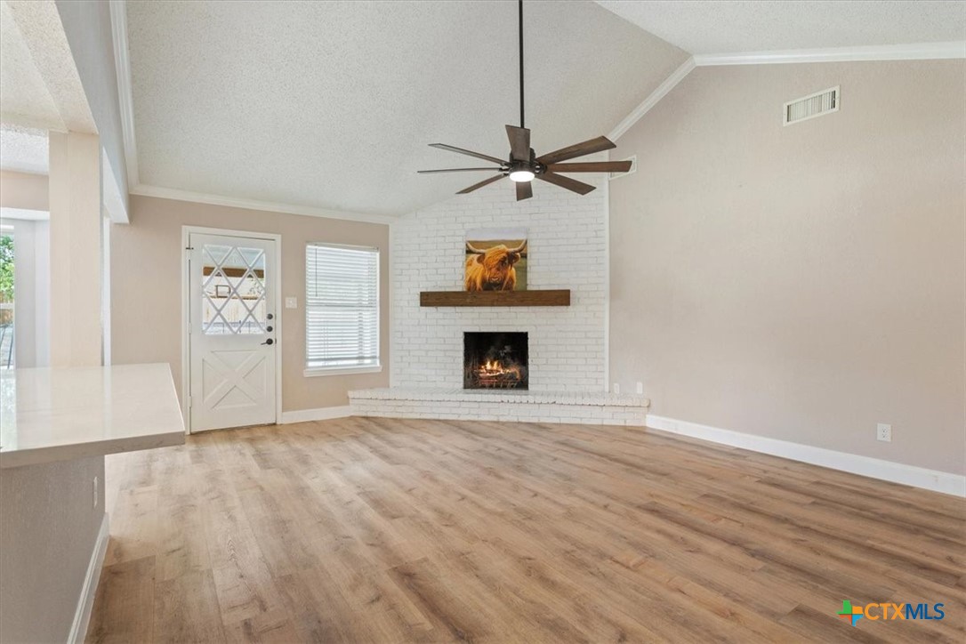 205 Red Oak Drive Property Photo 9