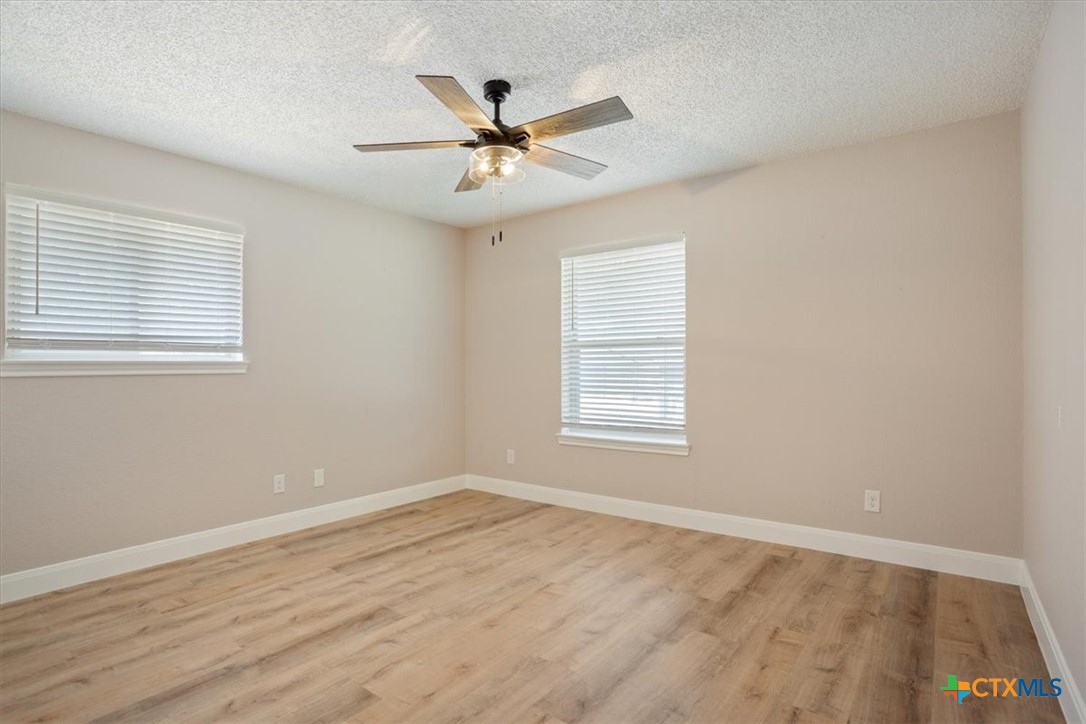 205 Red Oak Drive Property Photo 22