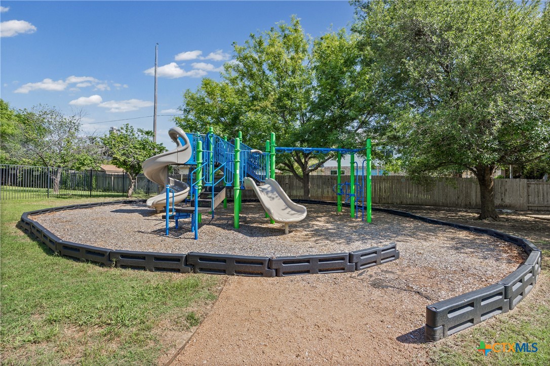 1824 Red Rock Drive Property Photo 37