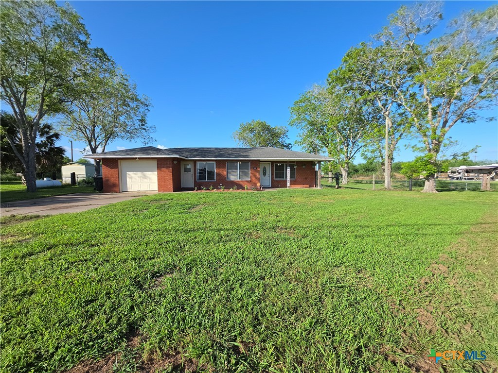 2865 Fm 1685 Property Photo 22