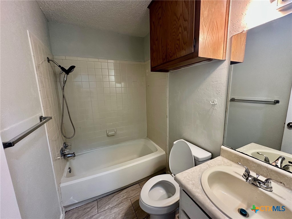 1307 Barbara Drive B Property Photo 24