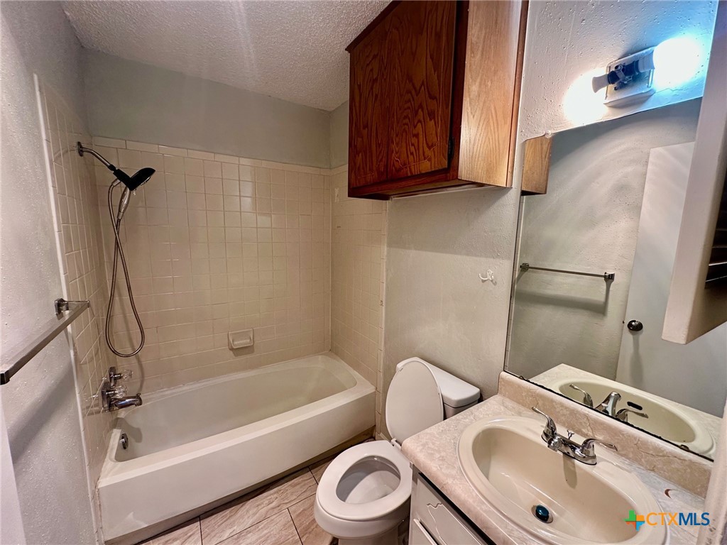 1307 Barbara Drive B Property Photo 25