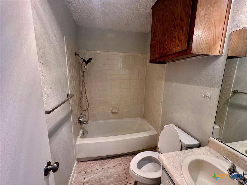 1307 Barbara Drive B Property Photo 26