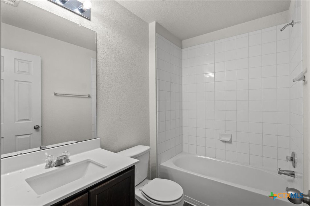 376 Musgrav Property Photo 7