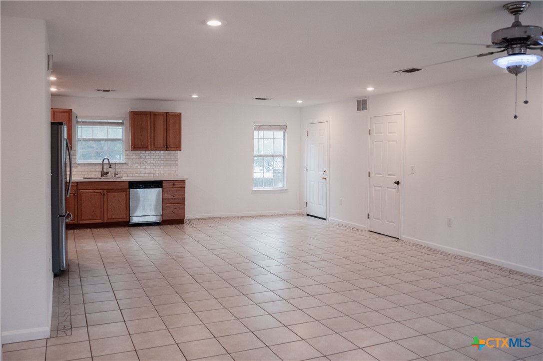 1140 Blueridge Drive Property Photo 6