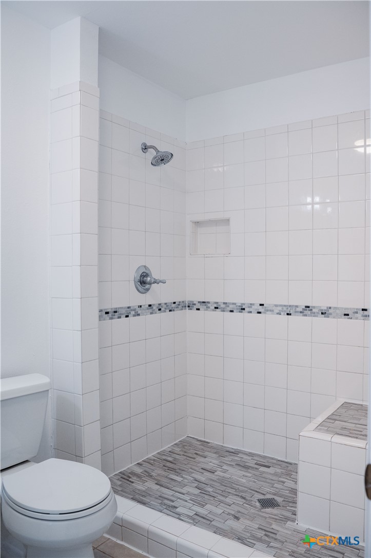 1140 Blueridge Drive Property Photo 11