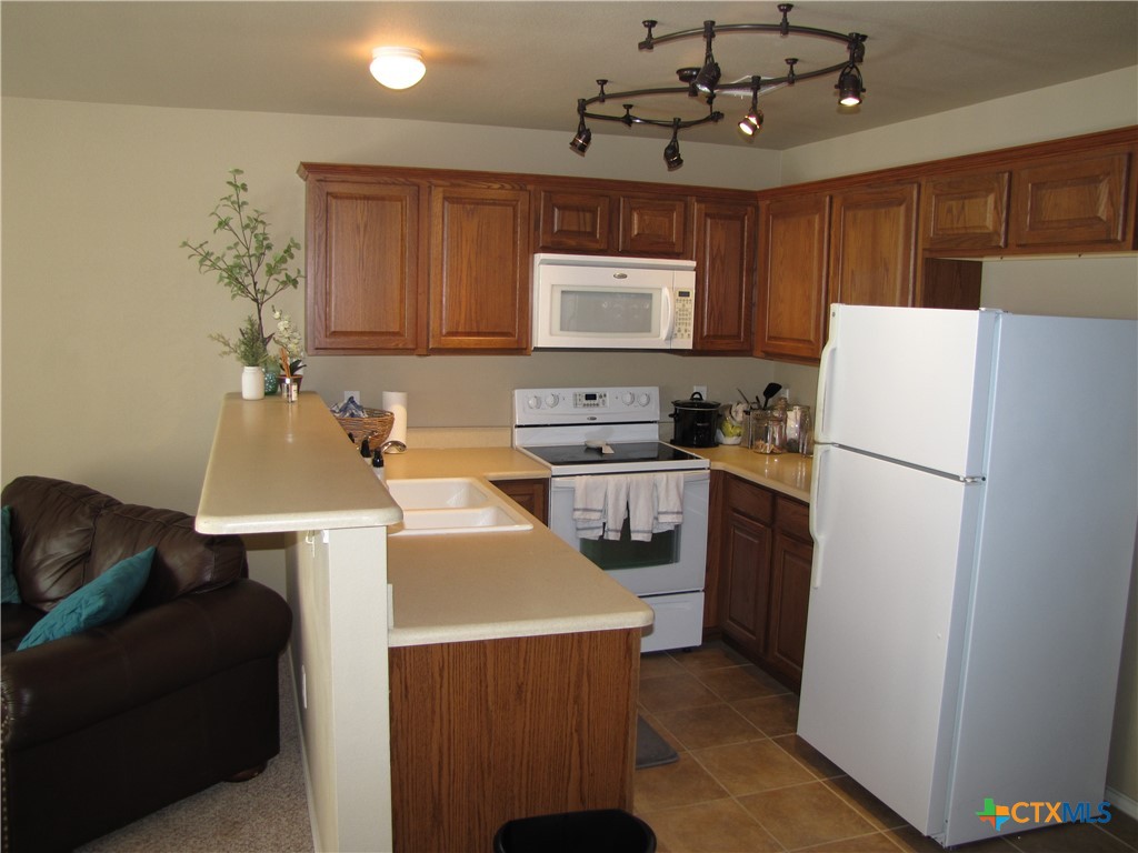 730 E Mather Street Property Photo 3