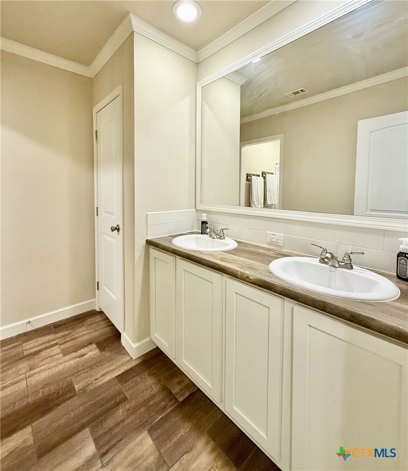 991 County Road 130 Property Photo 34