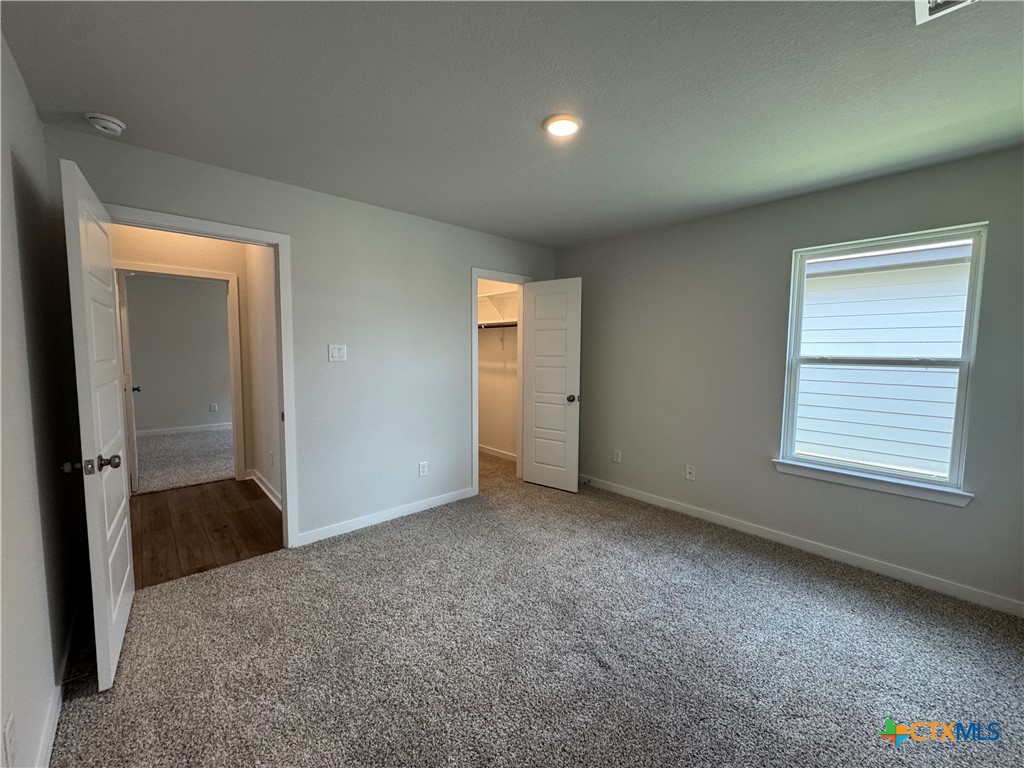 605 James Parker Circle Property Photo 9