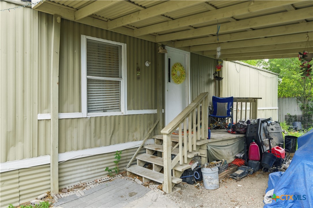 112 Cresthill Causeway Property Photo 2
