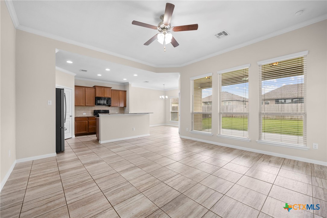 603 Cross Drive Property Photo 2