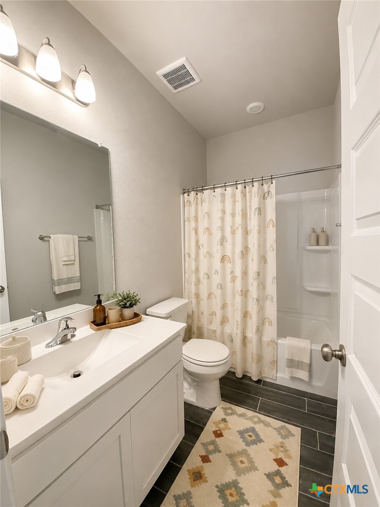 2445 Ayers Dr. Property Photo 9