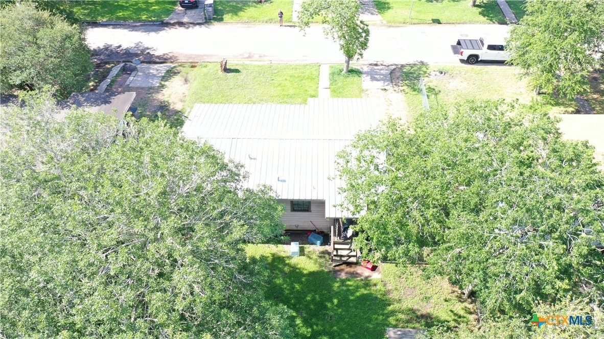 1104 Taylor Avenue Property Photo 3