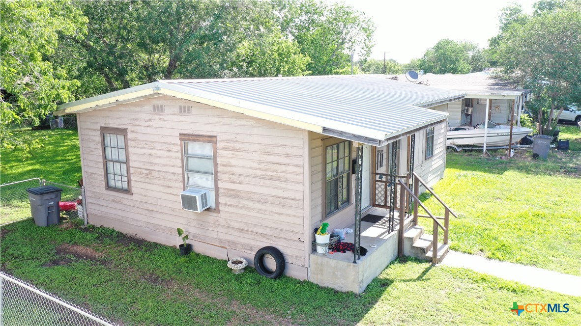 1104 Taylor Avenue Property Photo 4