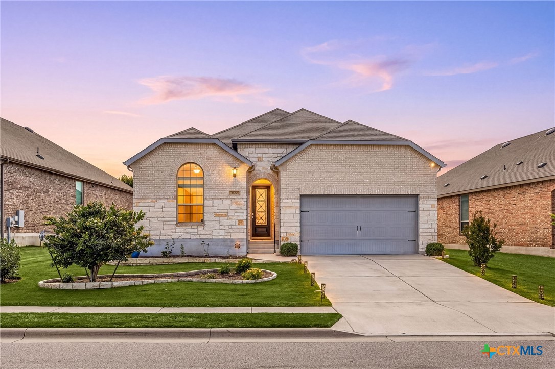 6633 Verona Place Property Photo 1