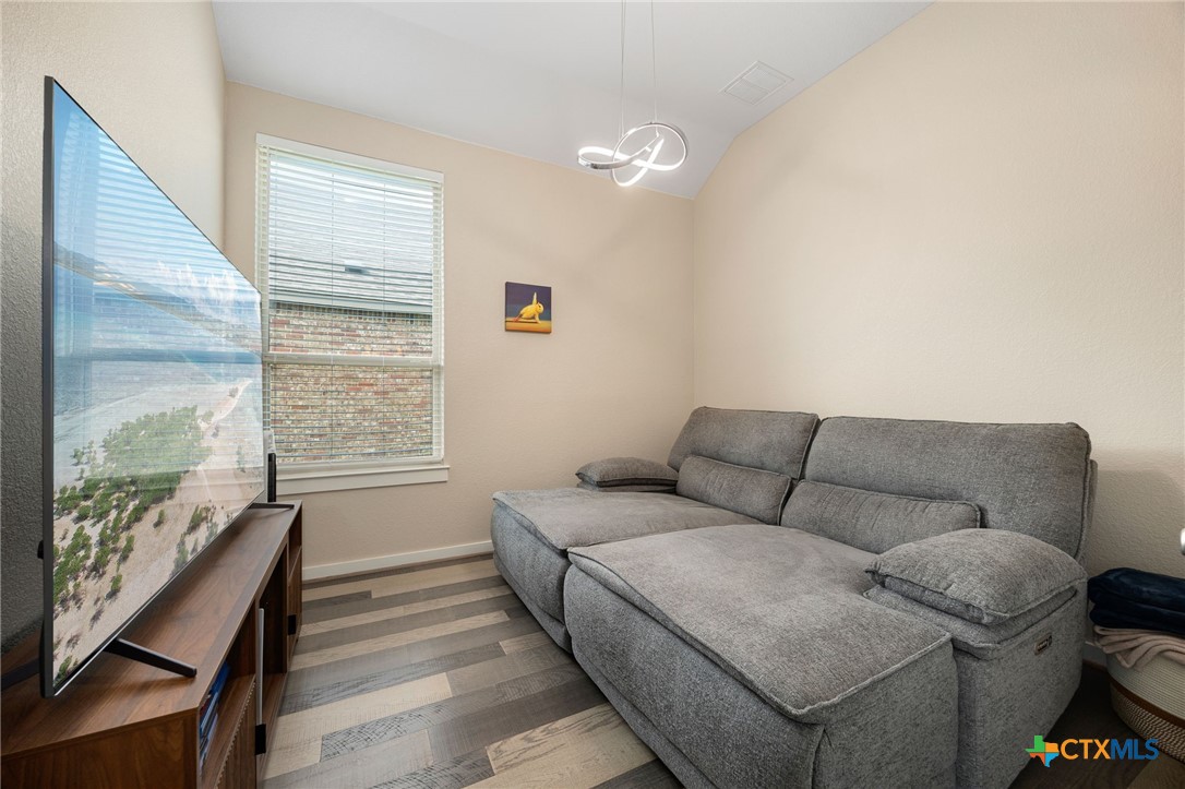6633 Verona Place Property Photo 19