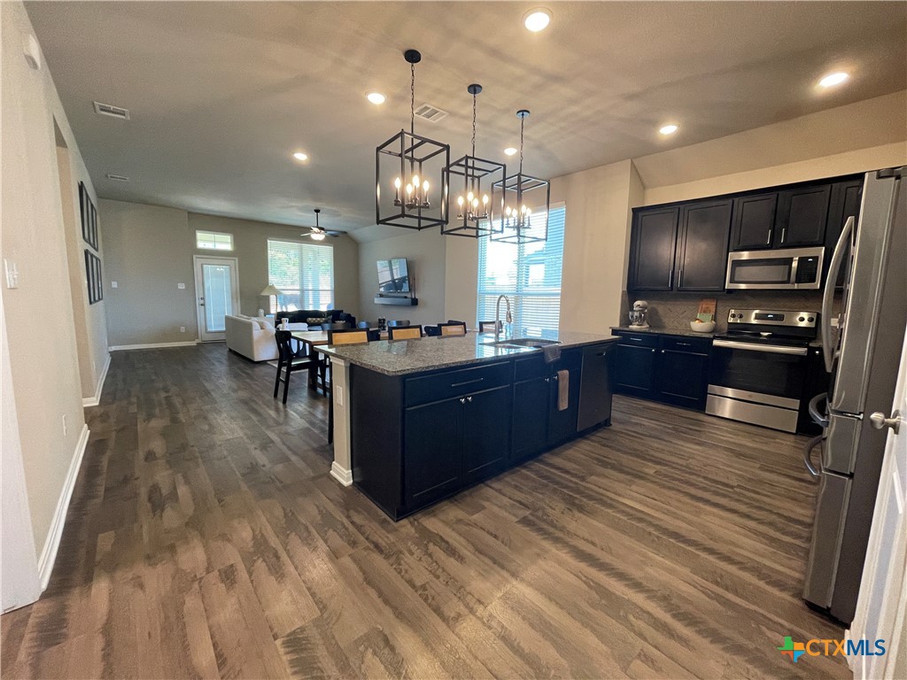 1608 Crooked Tree Dr Property Photo 3