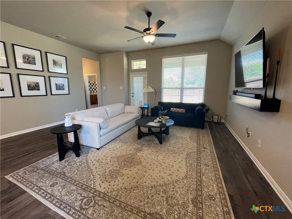 1608 Crooked Tree Dr Property Photo 6