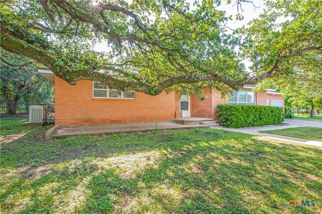 1401 N East Street Property Photo 3