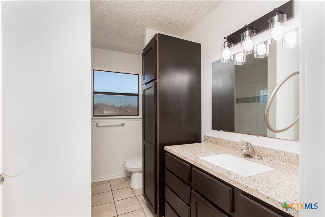 2104 Corona Drive Property Photo 18