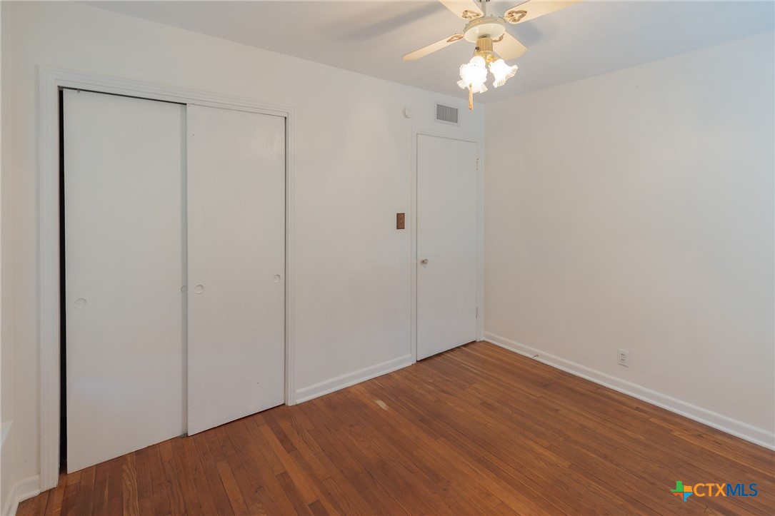 2001 E Rosebud Avenue Property Photo 11