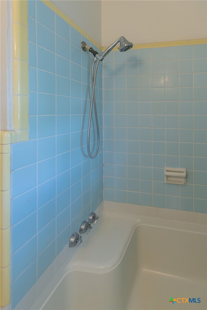 2001 E Rosebud Avenue Property Photo 20