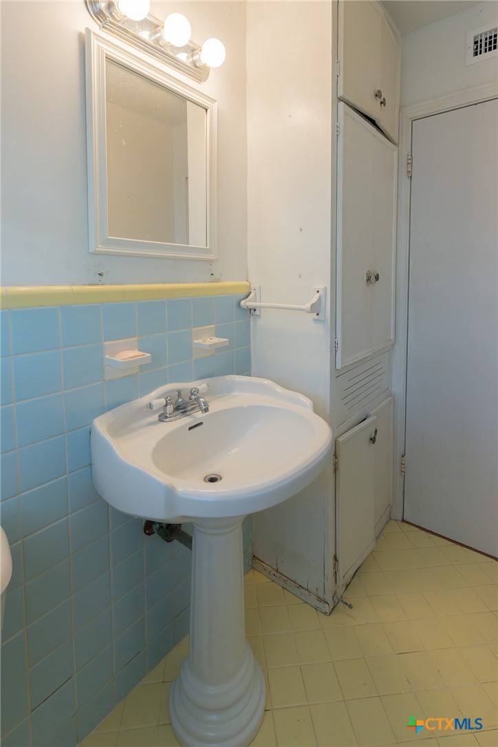 2001 E Rosebud Avenue Property Photo 24