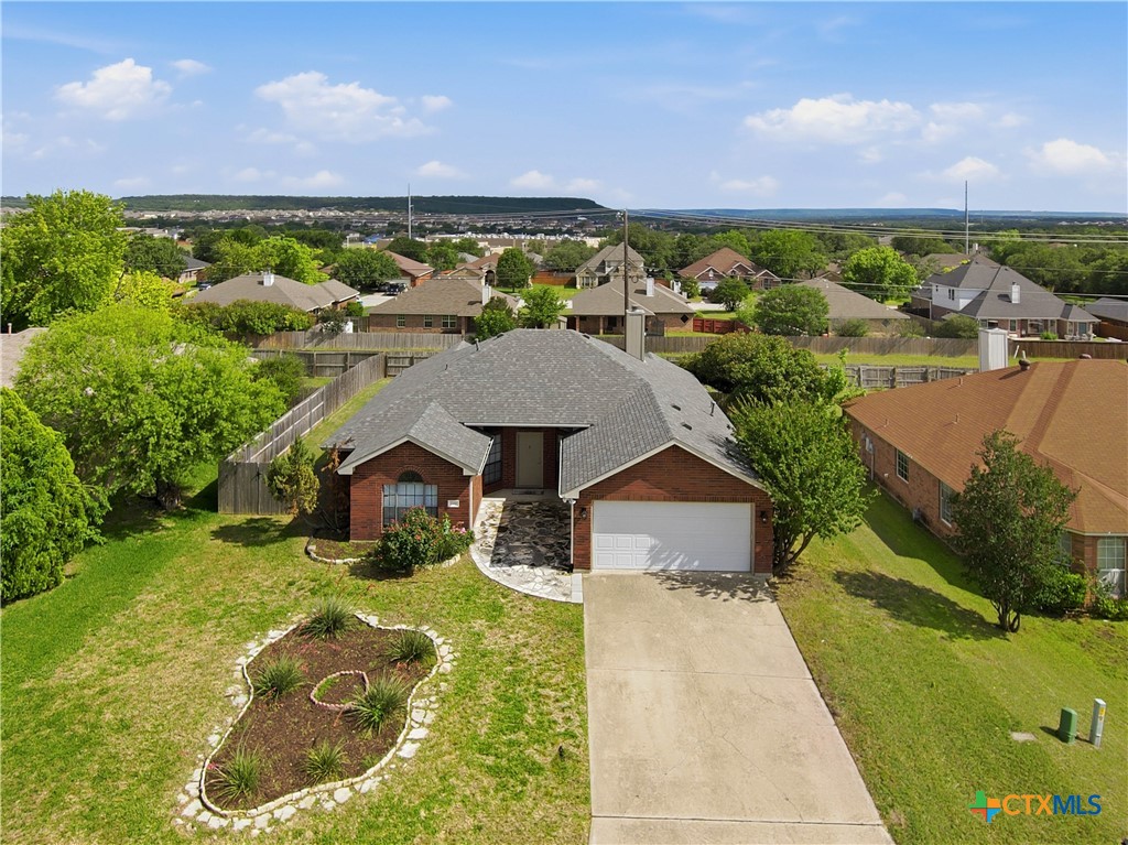 2311 Creek Drive Property Photo 1