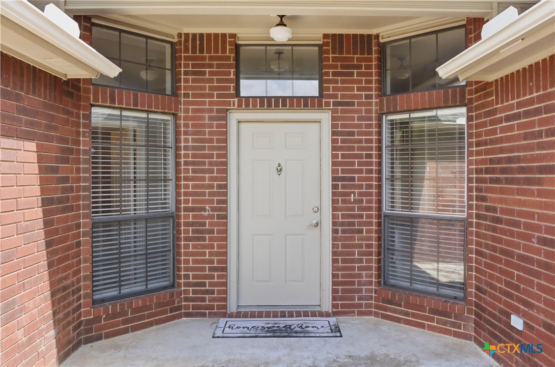 2311 Creek Drive Property Photo 5