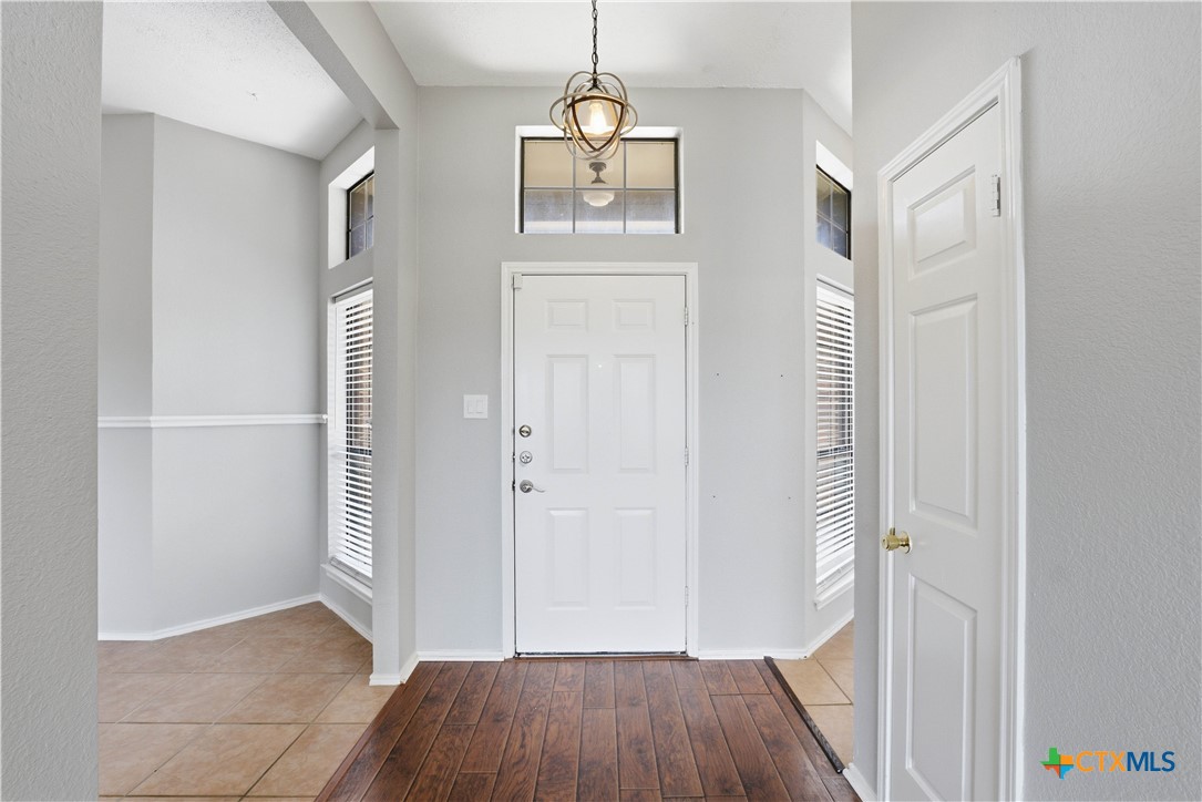 2311 Creek Drive Property Photo 6