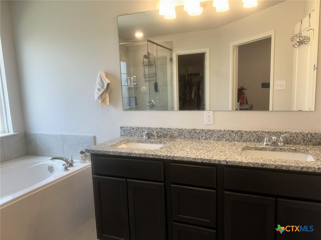 1901 Horatio Street Property Photo 13