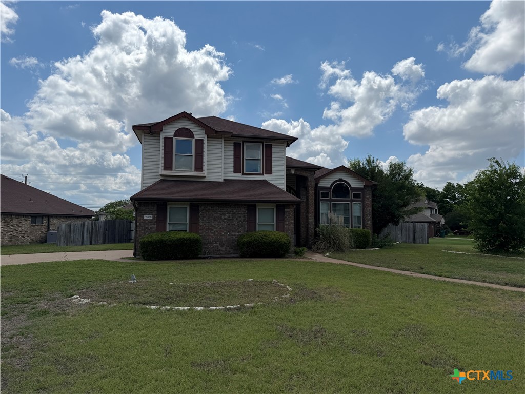 2208 Illinois Drive Property Photo 2