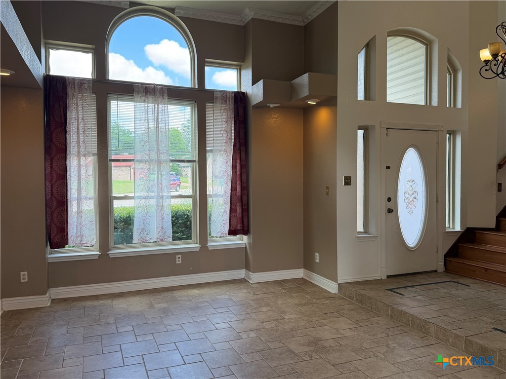 2208 Illinois Drive Property Photo 8