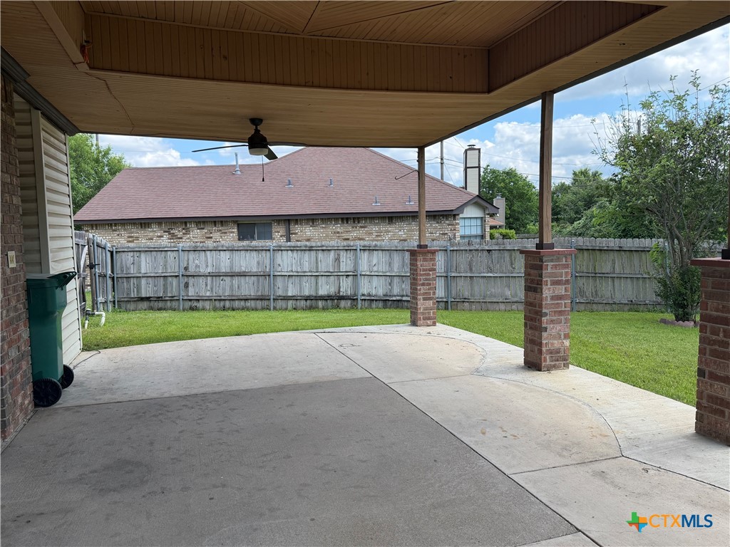 2208 Illinois Drive Property Photo 17