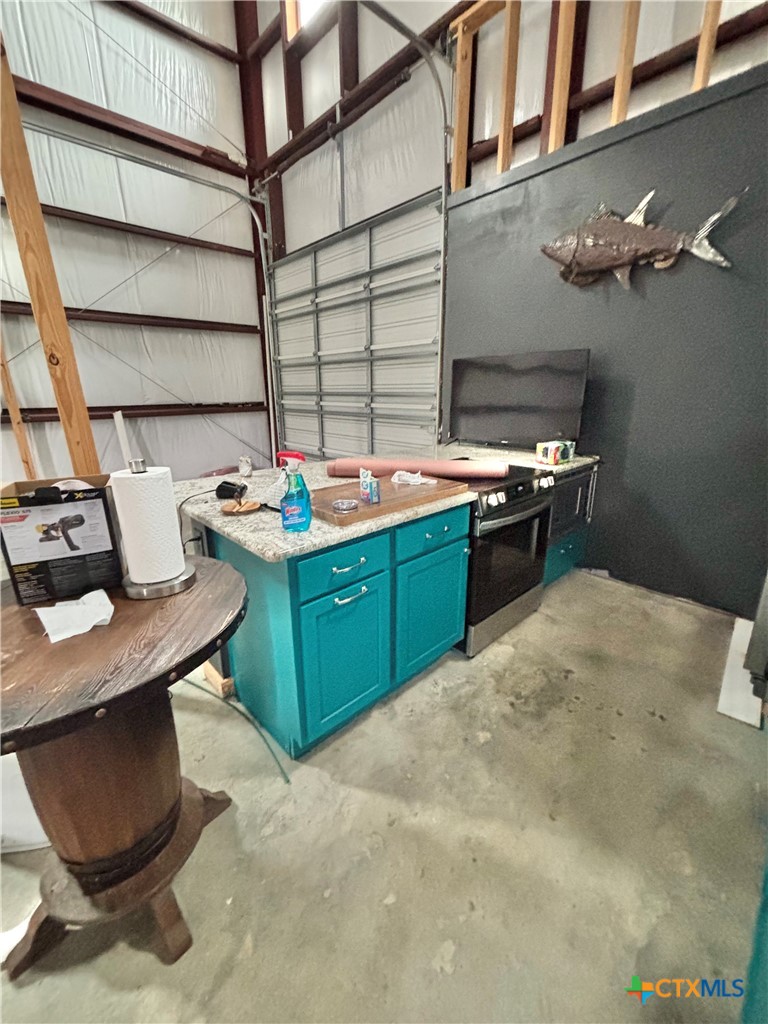 50 Campbell Lane Property Photo 15