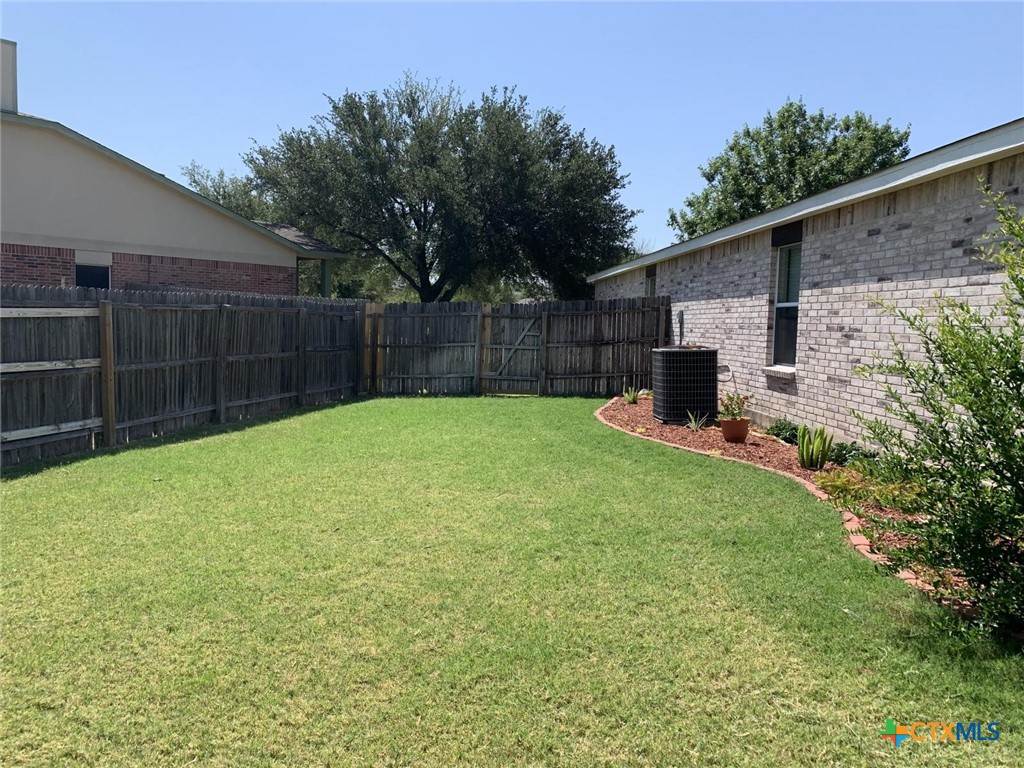 5106 Whistle Stop Drive Property Photo 6