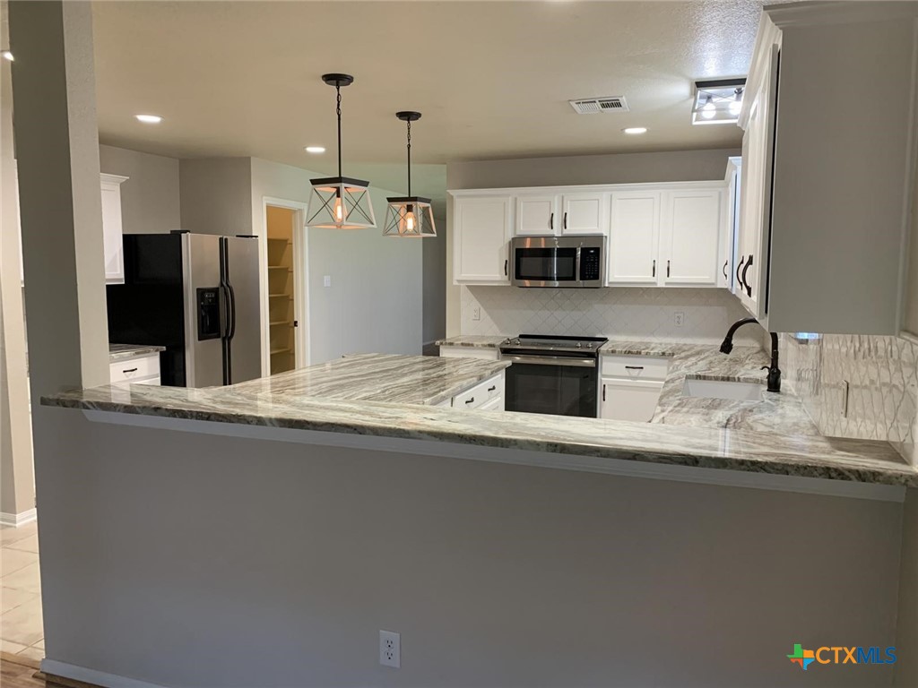 5106 Whistle Stop Drive Property Photo 8