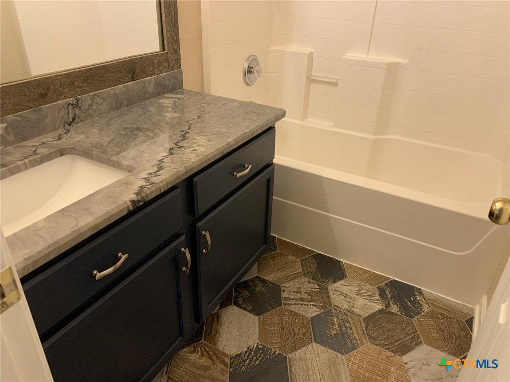 5106 Whistle Stop Drive Property Photo 24