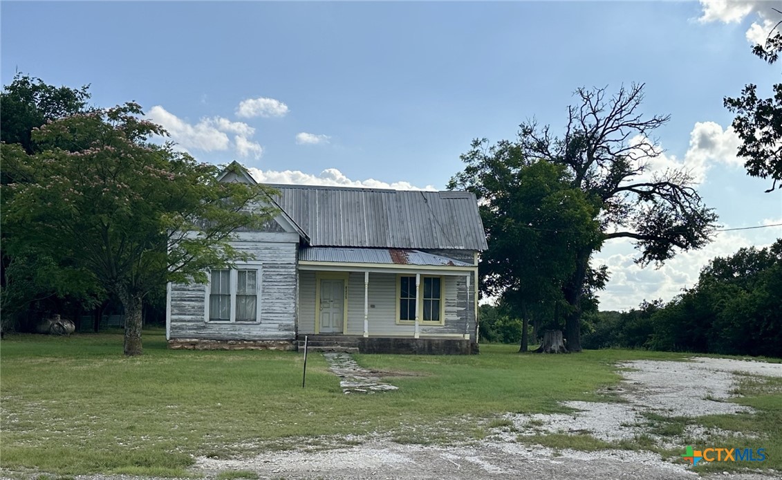 8225 Fm 182 Property Photo 1