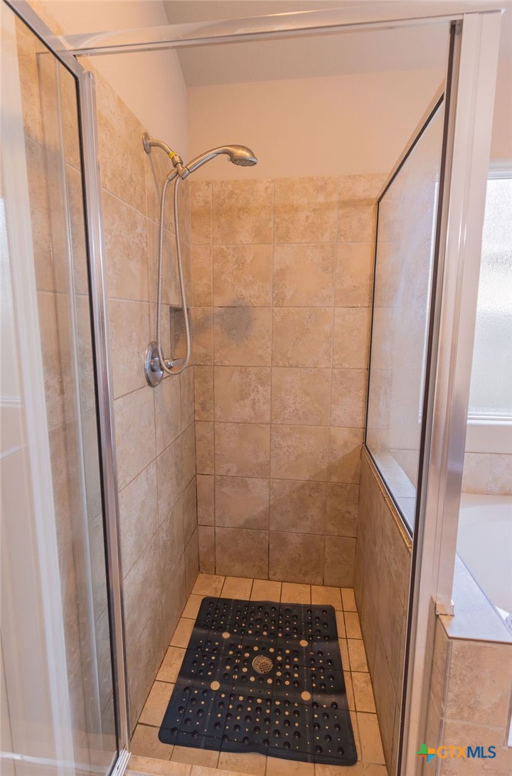 122 Cobble Stone Court Property Photo 29