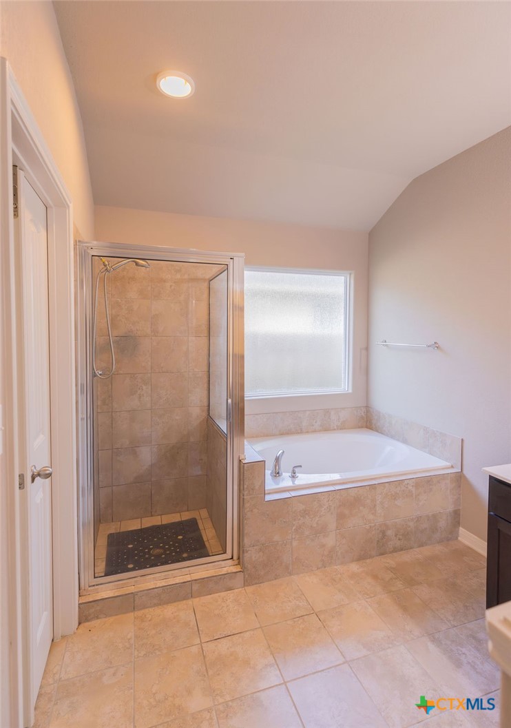 122 Cobble Stone Court Property Photo 30