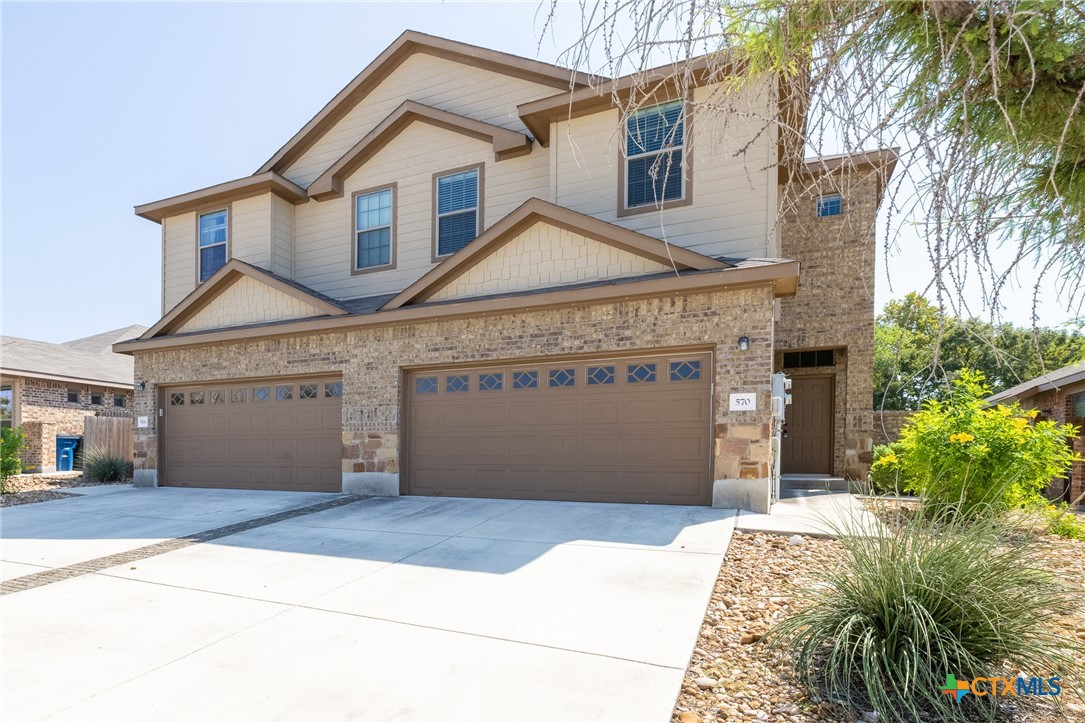 570 Creekside Circle Property Photo 1