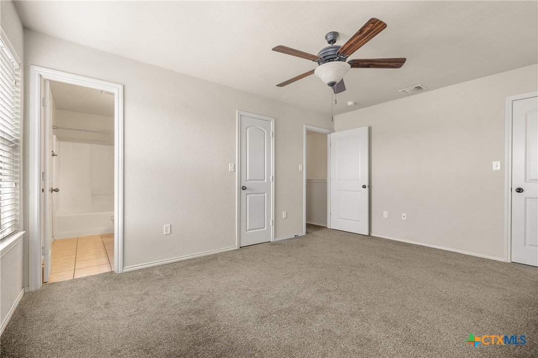 570 Creekside Circle Property Photo 3