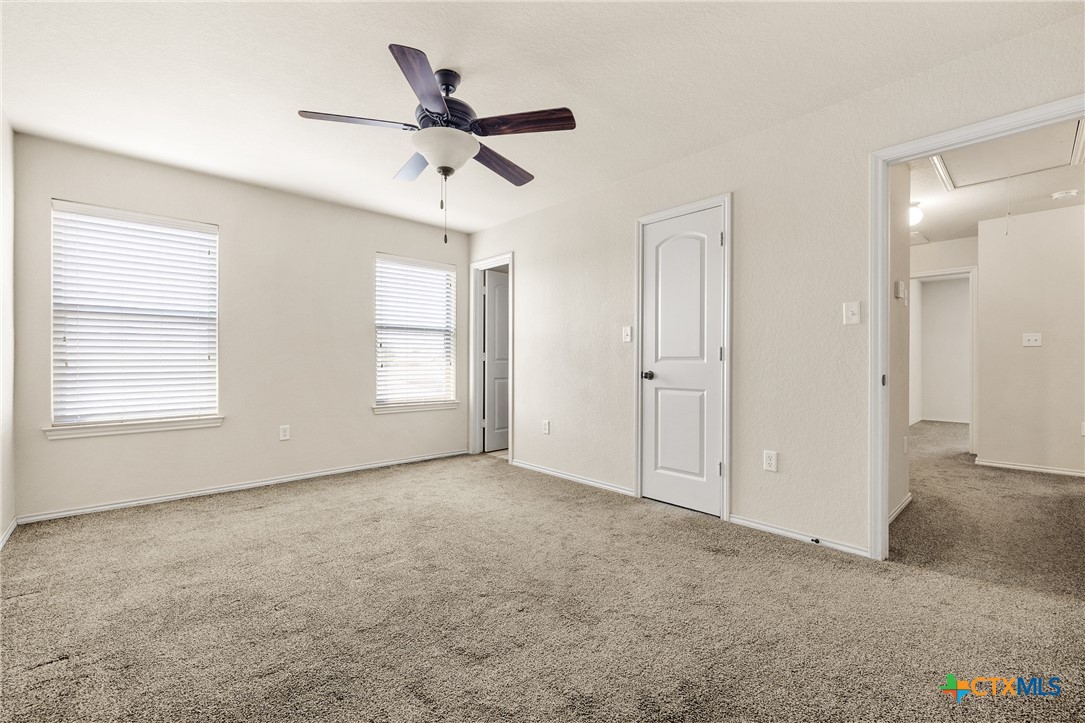 570 Creekside Circle Property Photo 5