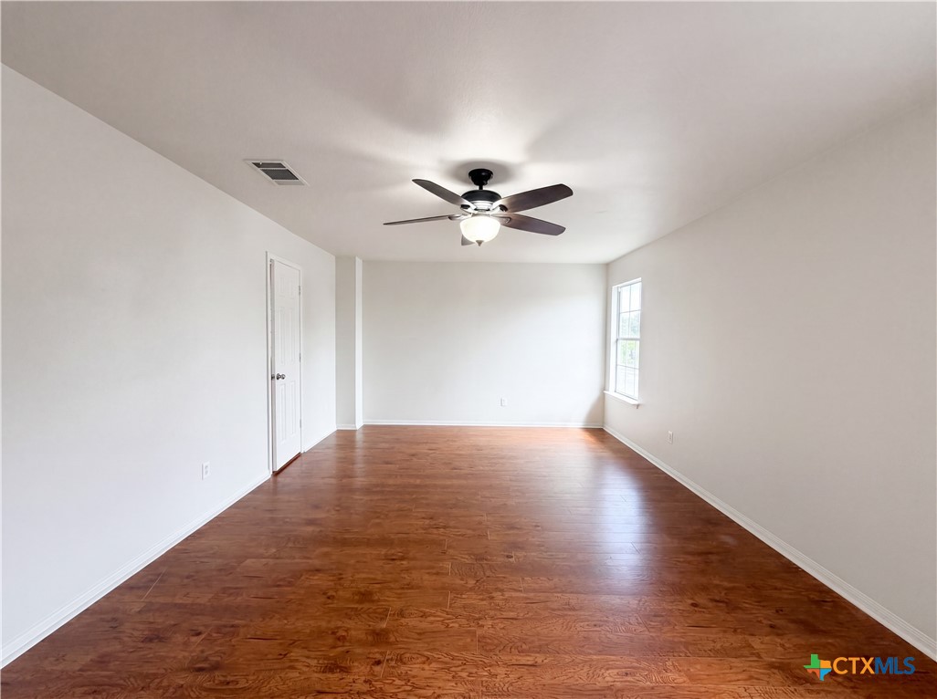 612 Sugar Brook Drive Property Photo 4