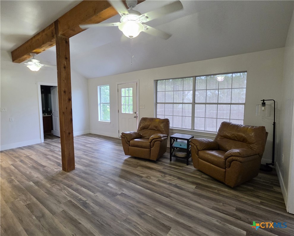 703 E Houston Avenue Property Photo 14
