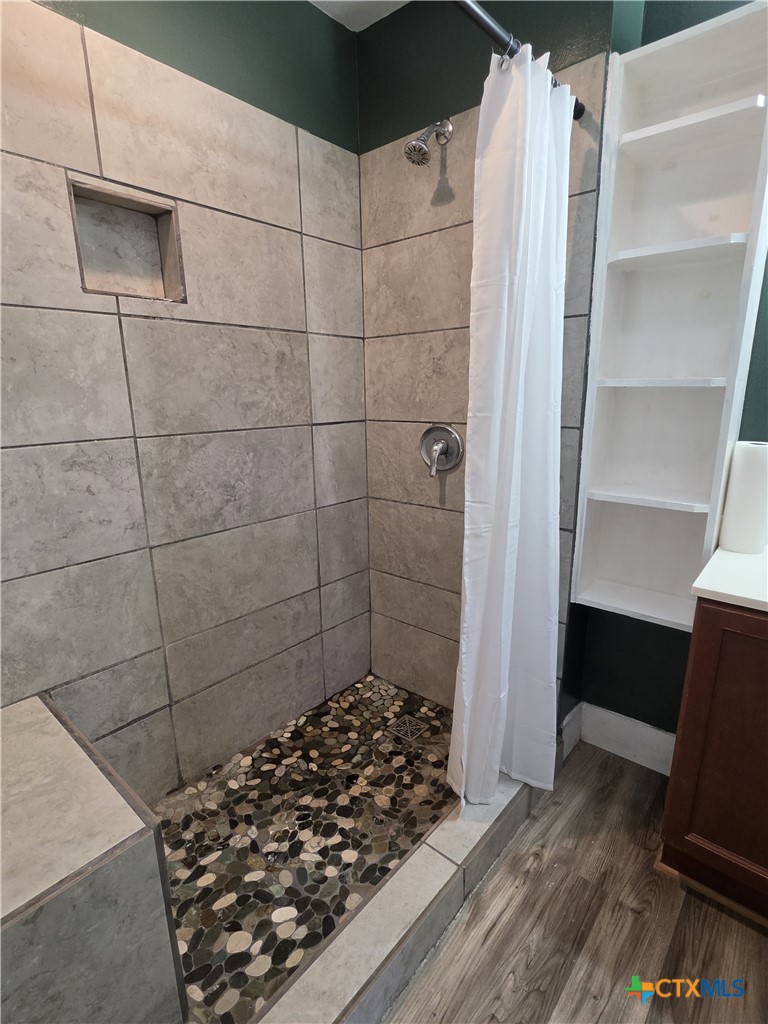 703 E Houston Avenue Property Photo 18